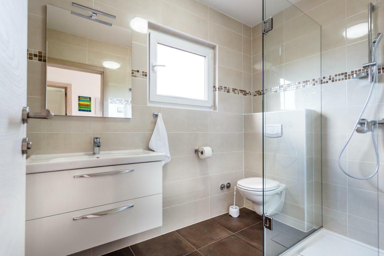 Apartman Maslina Krk Town Bagian luar foto