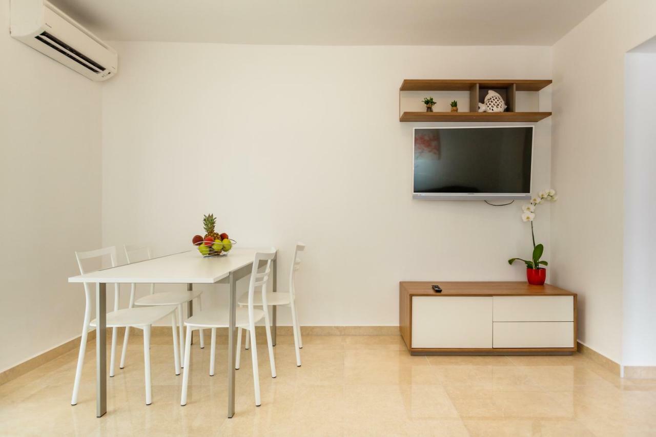 Apartman Maslina Krk Town Bagian luar foto