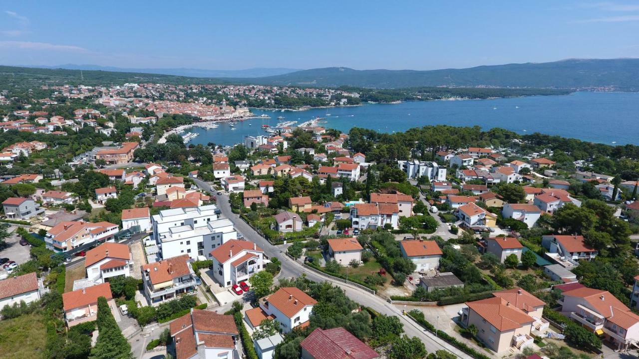 Apartman Maslina Krk Town Bagian luar foto